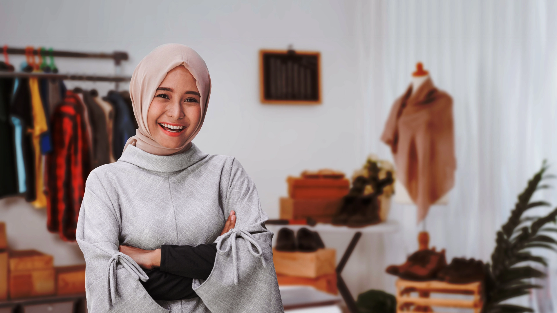 Dari Hobi Menjadi Harta: Kisah Sukses Aisyah, Ratu Hijab Online