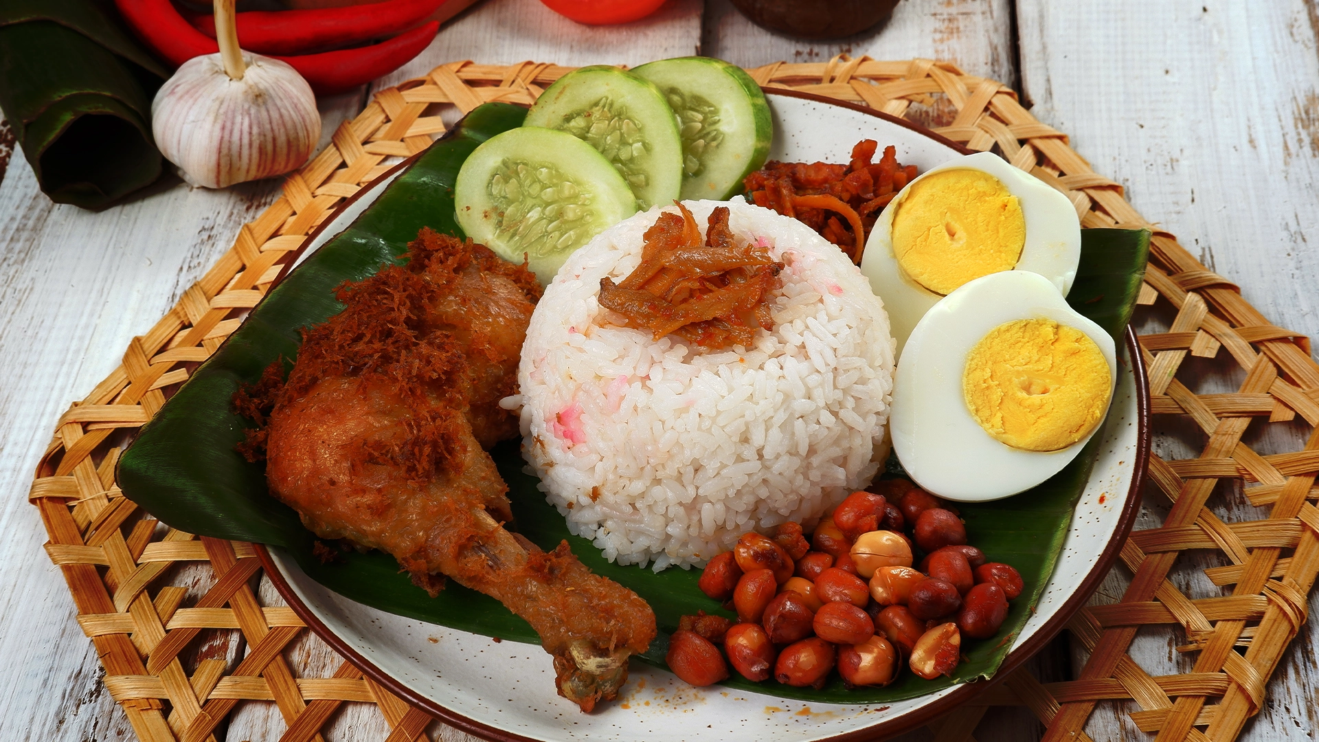 Jualan Nasi Uduk bisa Untung Puluhan Juta? Simak Videonya!